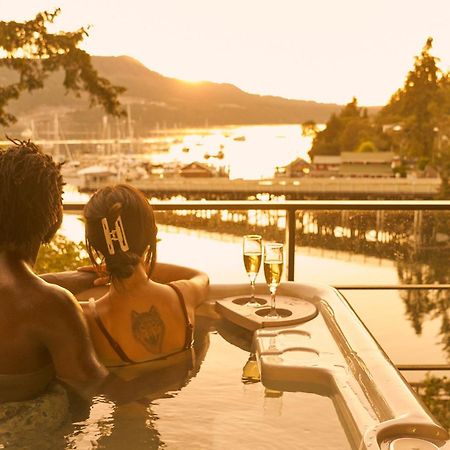Brentwood Bay Resort & Spa Esterno foto