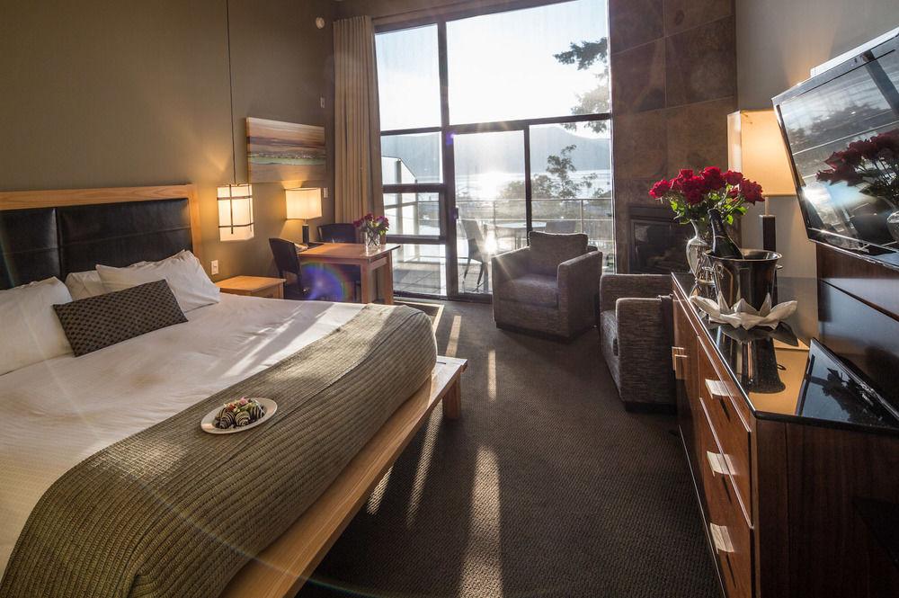 Brentwood Bay Resort & Spa Esterno foto