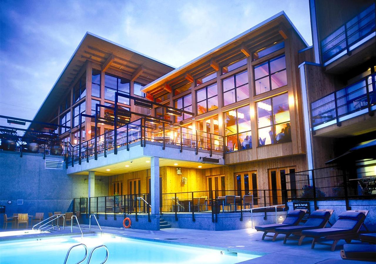 Brentwood Bay Resort & Spa Esterno foto