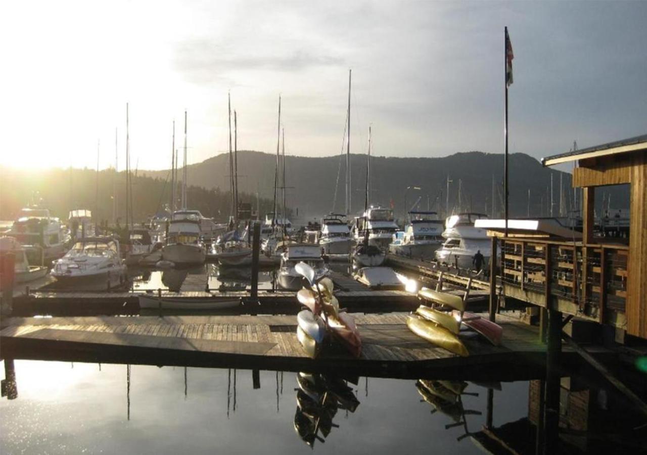 Brentwood Bay Resort & Spa Esterno foto