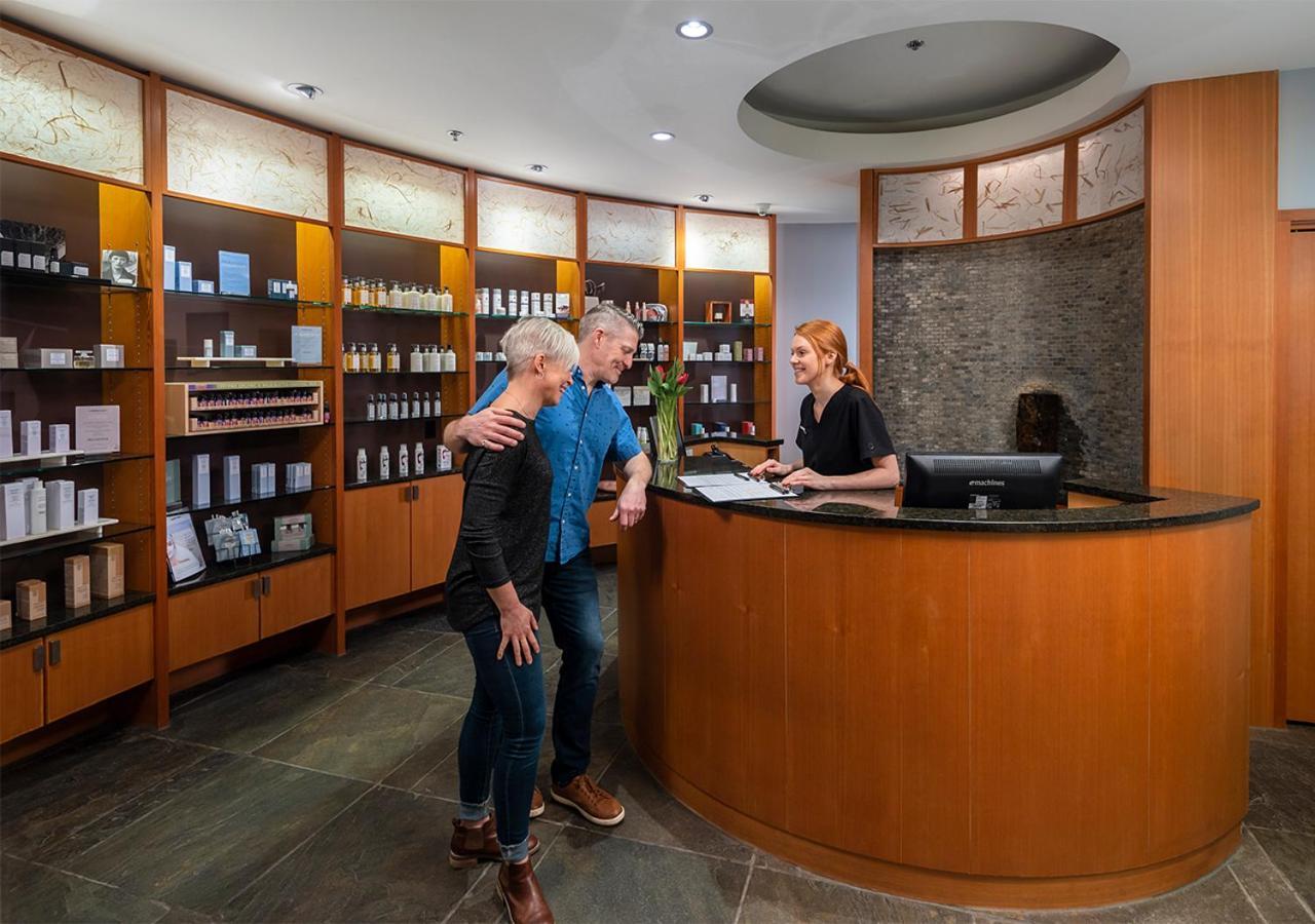 Brentwood Bay Resort & Spa Esterno foto