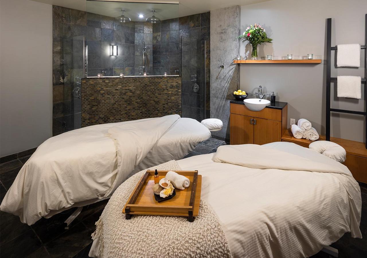 Brentwood Bay Resort & Spa Esterno foto