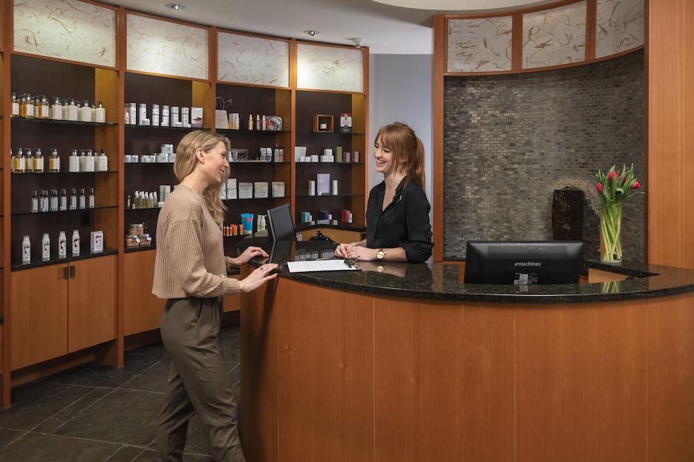 Brentwood Bay Resort & Spa Esterno foto