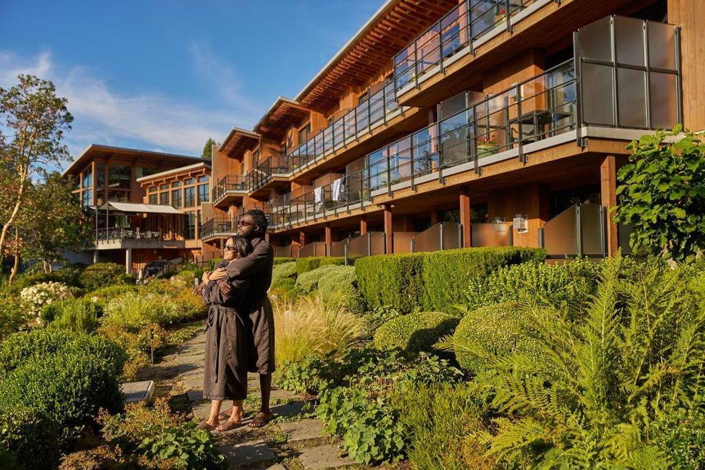 Brentwood Bay Resort & Spa Esterno foto