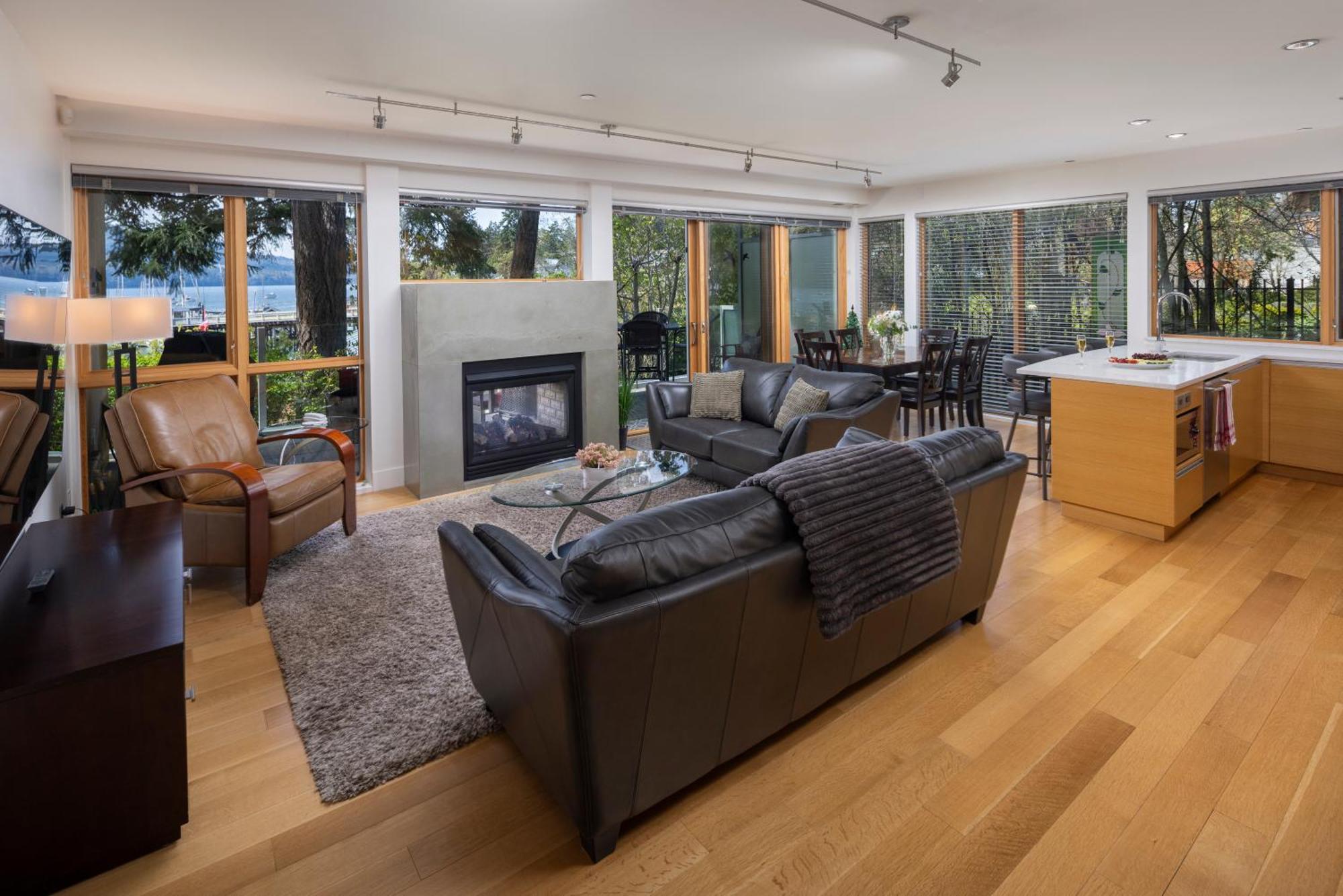 Brentwood Bay Resort & Spa Esterno foto