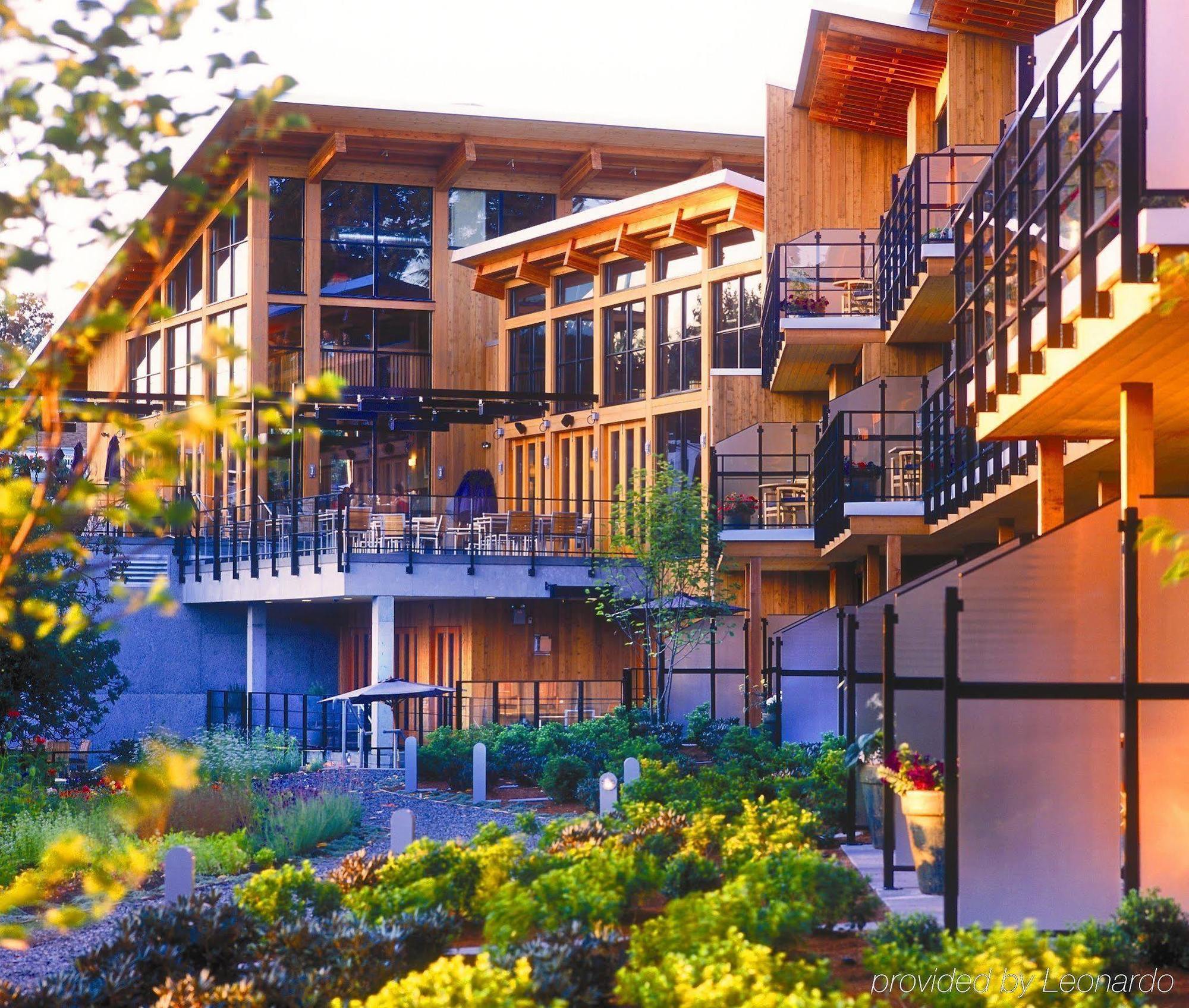 Brentwood Bay Resort & Spa Esterno foto